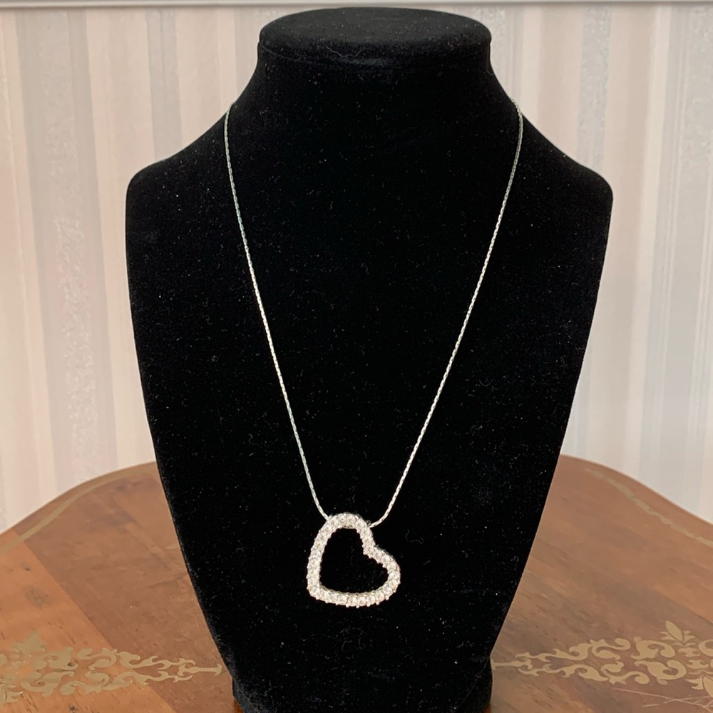 Clear crystal heart slider costume jewelry. Simple elegance. 7” + 3” extender